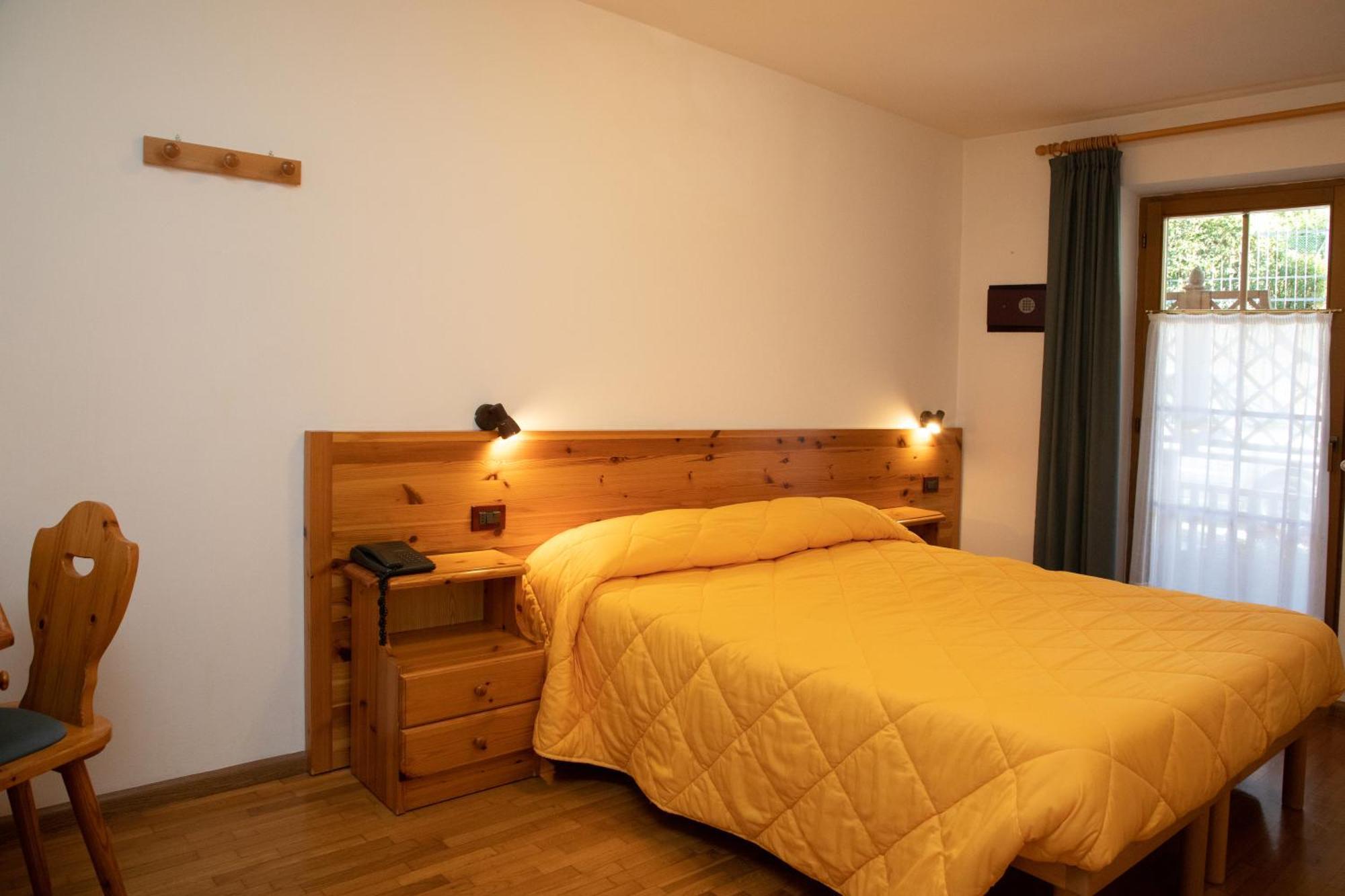 Garni Manuela 3* Cavalese
